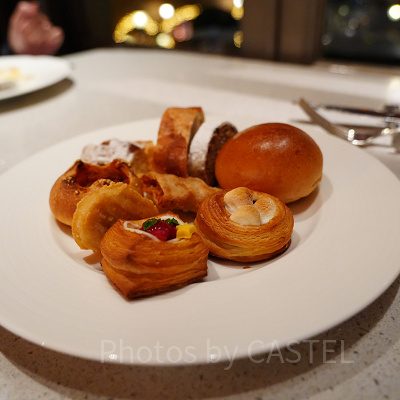 オチェーアノで直前までゆったり食事を楽しんでからビリーヴを鑑賞できる！