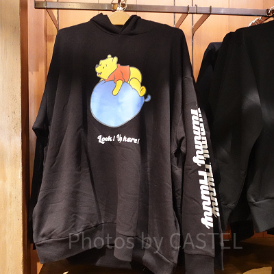 くまのプーさんのグッズ&お土産【Yummy Hunnyグッズ】:yummy hunnyパーカーの袖