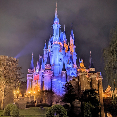 ディズニーランド夜景おすすめスポット シンデレラ城前 キャステル Castel ディズニー情報