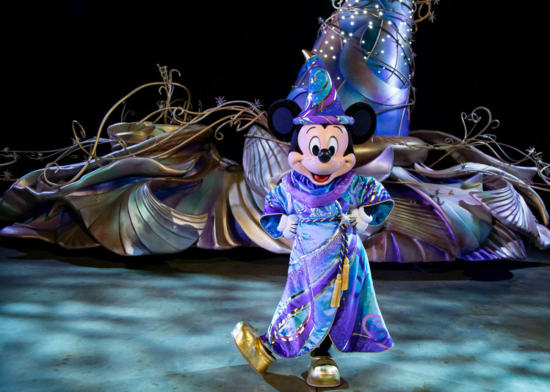 アナハイムディズニー】パレード「Magic Happens（マジック・ハプンズ