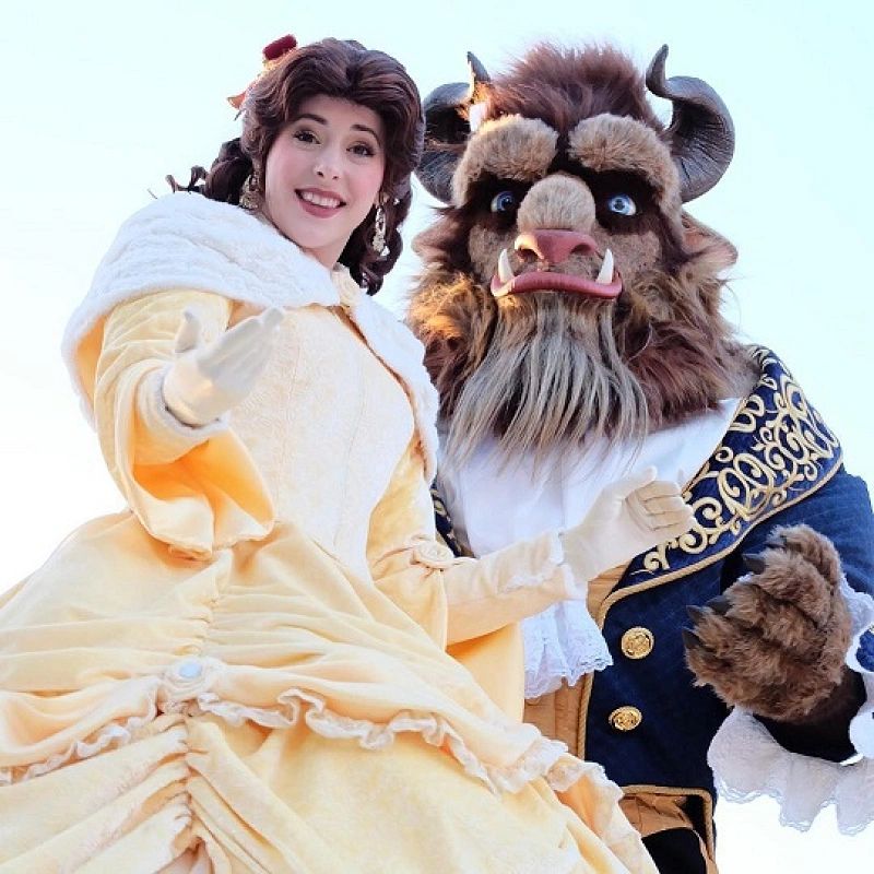 美女と野獣』のディズニープリンセス「ベル」とは？会える場所＆グッズ