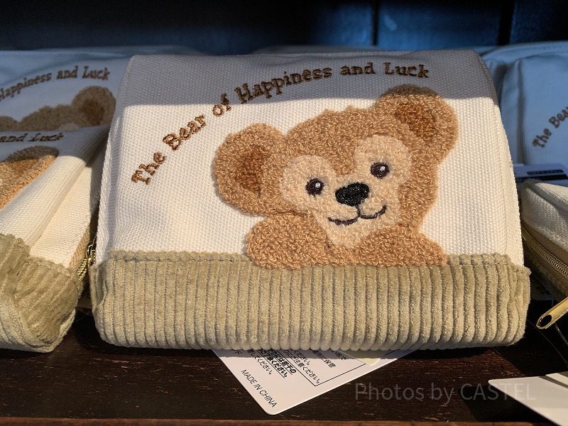 ダッフィー冬グッズ】もこもこデザインのポーチ・キャップ