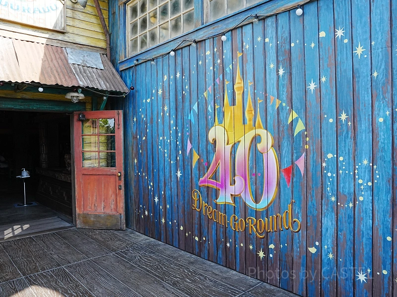 ディズニー40周年のフォトスポットまとめ！ガーランドや40周年