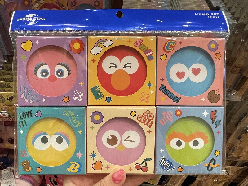 ユニバ】セサミストリートグッズ52選！カチューシャ、お菓子、T