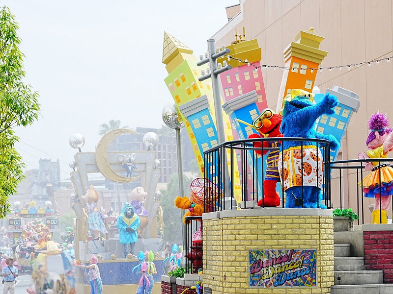 ユニバのびしょ濡れショーの持ち物まとめ！2025年夏開催のウォーターショーも紹介！