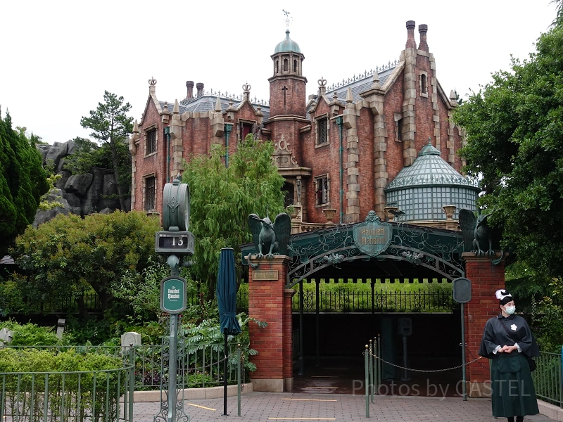 differences-between-holiday-