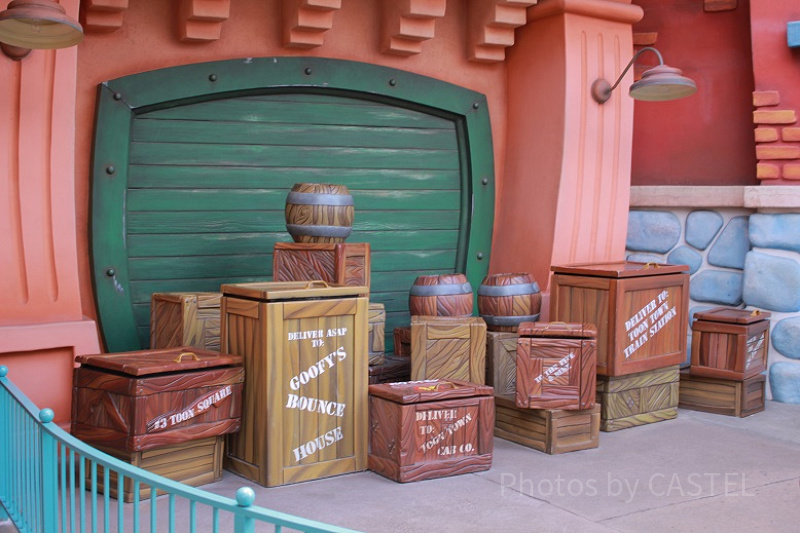 ディズニーランドの木箱が撤去された理由は？再開はある？ディズニーでのマナーについて