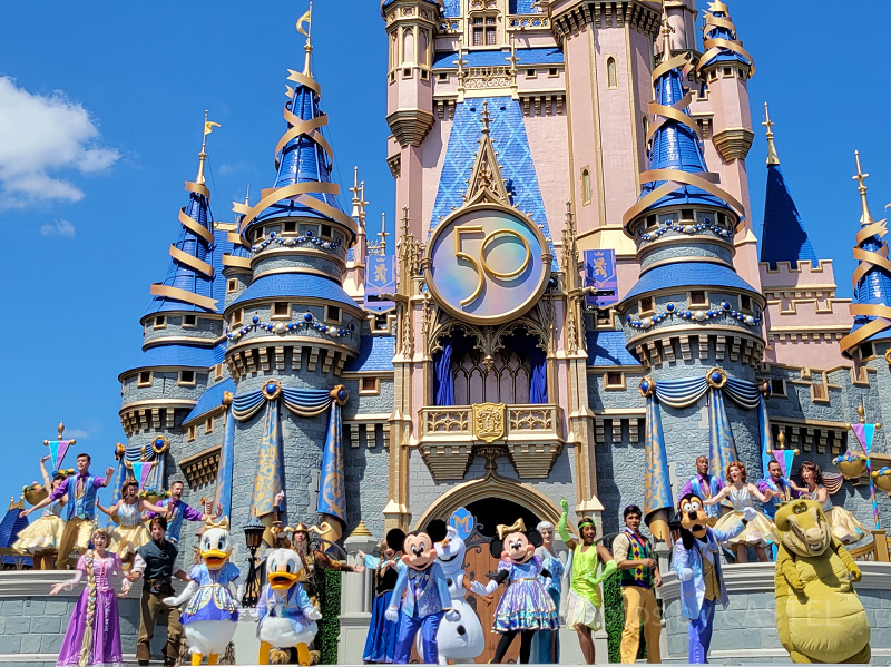 【予算】フロリダのディズニーワールド旅行はいくらかかる？航空券からホテル・パークチケットの全予算