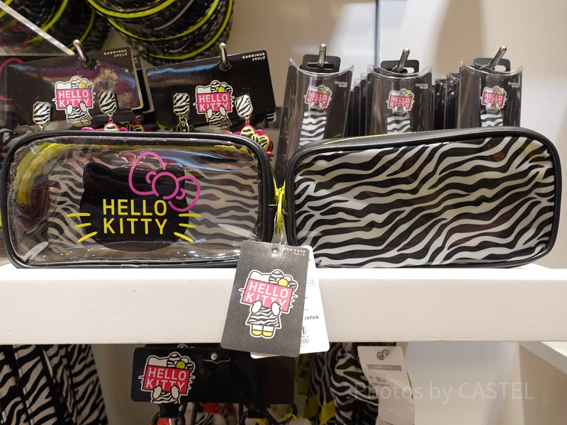 hello-kitty-real-animal-pen-