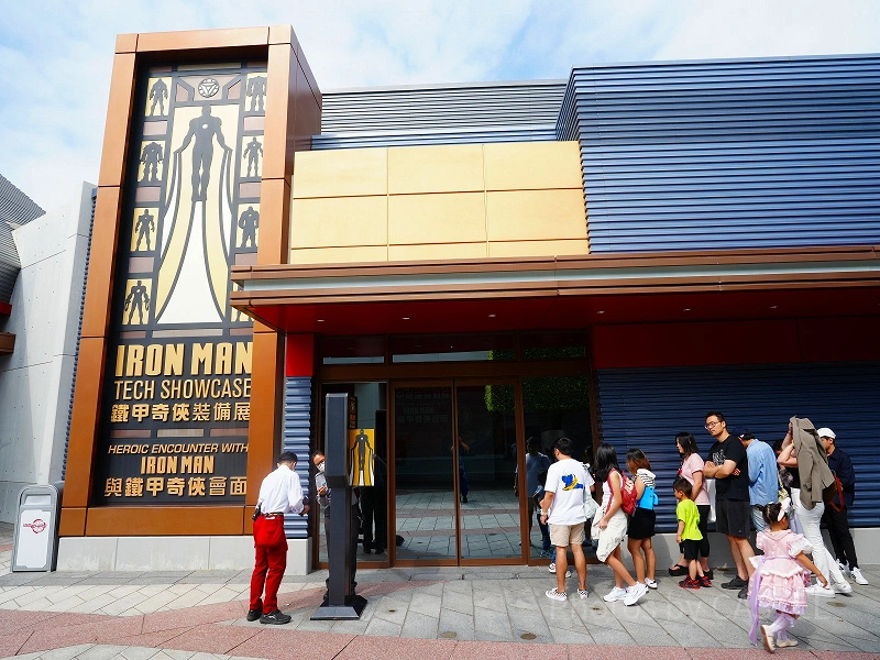 香港ディズニーマーベルグッズ：アイアンマンのミニリュック