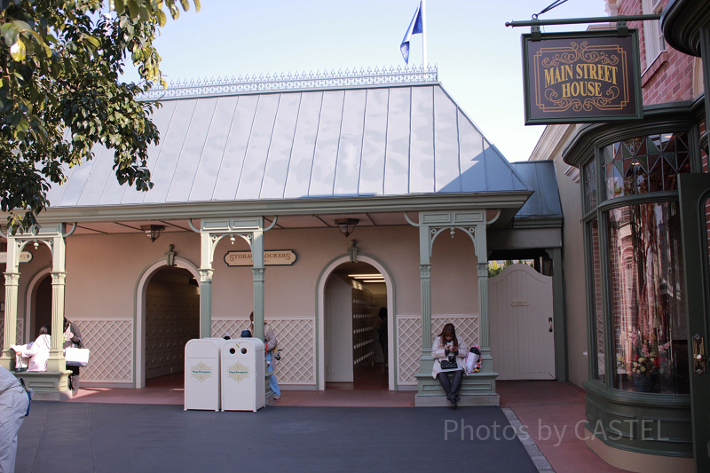 身軽に楽しもう！東京ディズニーランドのコインロッカーの料金・サイズ・場所まとめ！