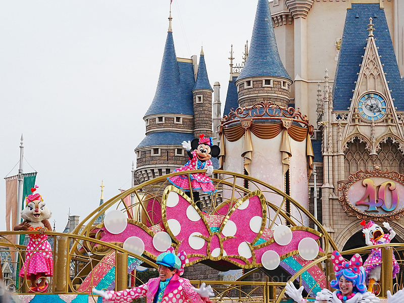 【2026】ミニー＠ファンダーランドの停止位置、フロート、登場キャラクターまとめ！