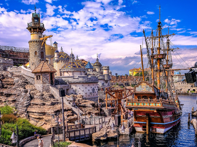ディズニーランドとディズニーシーの記念日は何月何日？パークの歴史を振り返ろう！