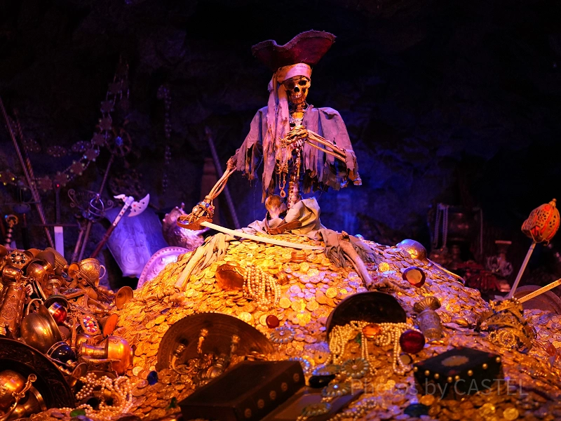 カリブの海賊オルゴール（ディズニーランドで25年ほど前に購入） カリブの海賊オルゴール（ディズニーランドで25年ほど前に購入