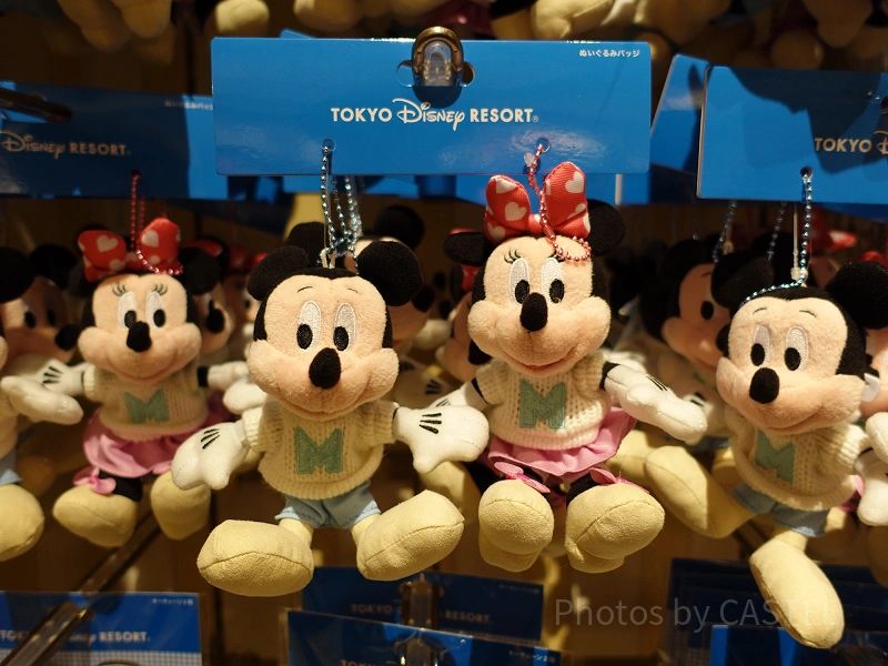 2026】ディズニーぬいぐるみバッジまとめ！ランド・シー限定ぬいばまとめ！