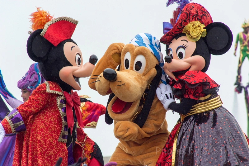 ディズニー】人気の犬キャラ「プルート」徹底解説！グッズ・誕生日