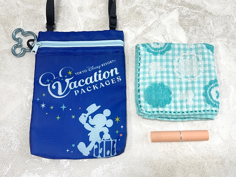 12月20〜21日　バケパ　フリードリンクu0026ショルダーバッグ バケーションパッケージ フリードリンク券 チケット ショルダーバッグ