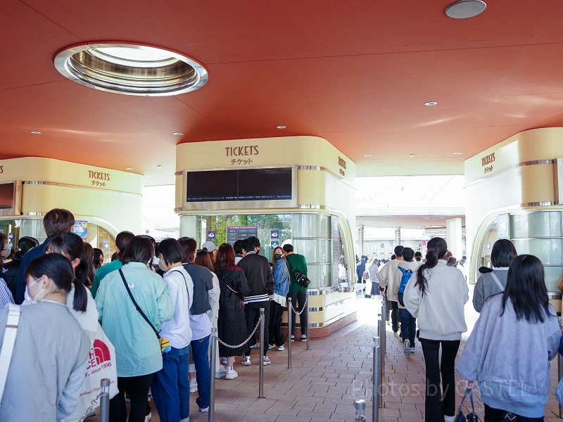 ユニバーサルスタジオジャパン 入場券 2026年3月まで有効 ユニバーサルスタジオジャパン 入場券 2026年3月まで有効 USJ