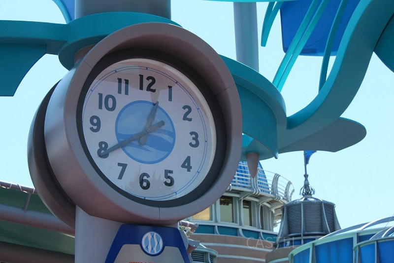なぜ？ディズニーの開園・閉園時間が日によって異なるヒミツ！貸し切りや8:15分開園情報も！