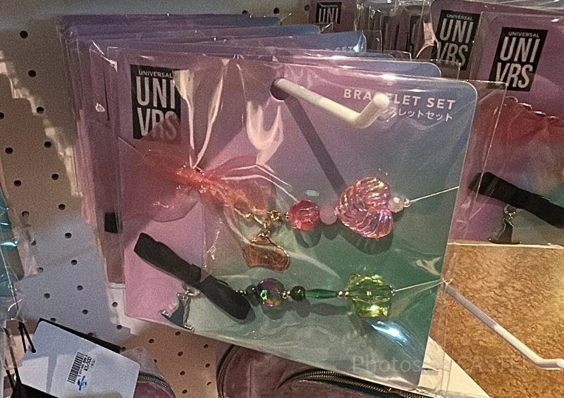 ユニバで買えるウィキッドグッズまとめ！キーチェーンやファッション