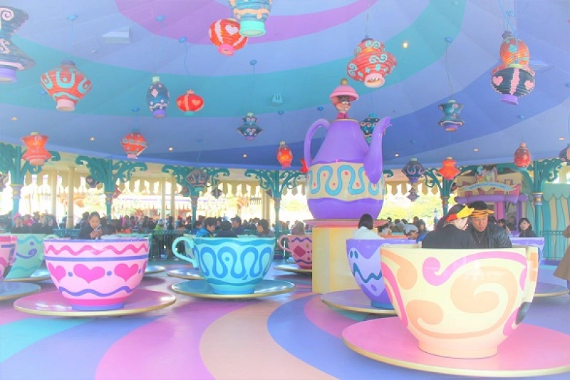 ディズニー・トラディション ふしぎの国のアリス チシャ猫 w ティーカップ Mad Tea Party テーマパーク アトラクション フィギュア Jim Shore ジム・ショア