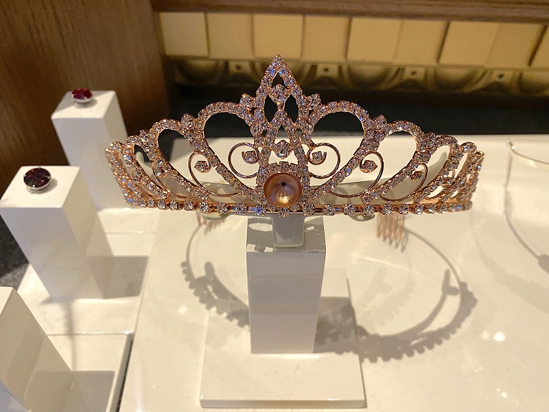 ディズニーのティアラまとめ カスタマイズできるティアラのデザイン 価格 作り方まとめ ディズニーのティアラまとめ カスタマイズできるティアラのデザイン 価格 作り方まとめ