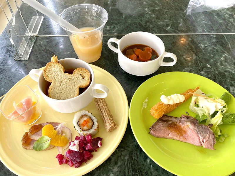 23 ディズニーランドのご飯おすすめ21選 朝食 ランチ ディナー 食べ歩き別 23 ディズニーランドのご飯おすすめ21選 朝食 ランチ ディナー 食べ歩き別