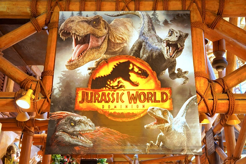 ジュラシックワールド炎の王国 映画無料視聴情報 フル動画の字幕 吹き替え配信まとめ ロジエムービー 交配シーズン中に2つのヴェロキラプトルの ポスター Vladatk Kim Ba