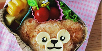 ふわふわダッフィーのお弁当| キャステル | CASTEL ディズニー情報