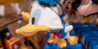 ドナルドファンキャップキーホルダー| キャステル | CASTEL ディズニー情報