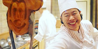東京ディズニーランドグレートアメリカン・ワッフルカンパニー笑顔の素敵なカリナリーキャストさん| キャステル | CASTEL ディズニー情報