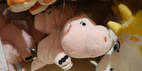 ディズニー肩のせぬいぐるみ（ハム）| キャステル | CASTEL ディズニー情報