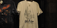 ハリーポッターグッズ/ホグワーツ城Tシャツ| キャステル | CASTEL ディズニー情報