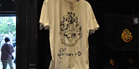 ハリーポッターグッズ/ホグワーツ4寮Tシャツ| キャステル | CASTEL ディズニー情報