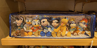 ぬいぐるみバッジセット（ディズニーシー20周年グランドフィナーレグッズ）| キャステル | CASTEL ディズニー情報