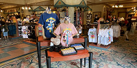 フィガロズ・クロージアー店内| キャステル | CASTEL ディズニー情報