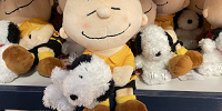 チャーリーブラウンのぬいぐるみ| キャステル | CASTEL ディズニー情報