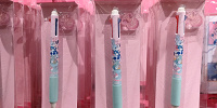 ディズニーSWEET TIMESグッズ：ボールペン〈エナージェル〉| キャステル | CASTEL ディズニー情報