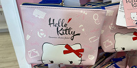 ハローキティポーチ| キャステル | CASTEL ディズニー情報