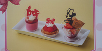 ミニー・べスティーズ・バッシュ！メニュー：スペシャルデザートセット| キャステル | CASTEL ディズニー情報