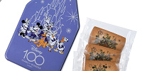 ディズニーストアで買えるディズニー創立100周年記念グッズ：ミッキー＆フレンズ クッキー 缶入り| キャステル | CASTEL ディズニー情報
