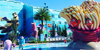 ホテルのプール| キャステル | CASTEL ディズニー情報