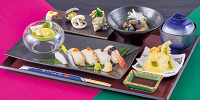 USJ×呪術廻戦コラボレストラン＆フード：寿司と生姜を楽しむ御膳| キャステル | CASTEL ディズニー情報