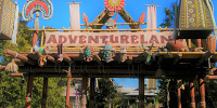 アドベンチャーランドの入り口| キャステル | CASTEL ディズニー情報