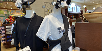 【USJ】2024年春夏のスヌーピーグッズ一覧！モノクロカラーがおしゃれなグッズの種類&値段を紹介