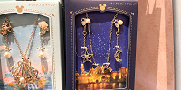 ネックレス＆イヤリング（フォートレス・エクスプロレーション）| キャステル | CASTEL ディズニー情報