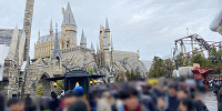 混雑しているユニバ| キャステル | CASTEL ディズニー情報