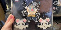 伊之助とムキムキねずみのマグネットセット(USJ×鬼滅の刃 刀鍛冶の里編&柱稽古編グッズ)| キャステル | CASTEL ディズニー情報