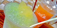 冷たいドリンクも販売中| キャステル | CASTEL ディズニー情報