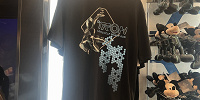 上海ディズニートロングッズ：トロンデザイン黒Tシャツ（大人）| キャステル | CASTEL ディズニー情報